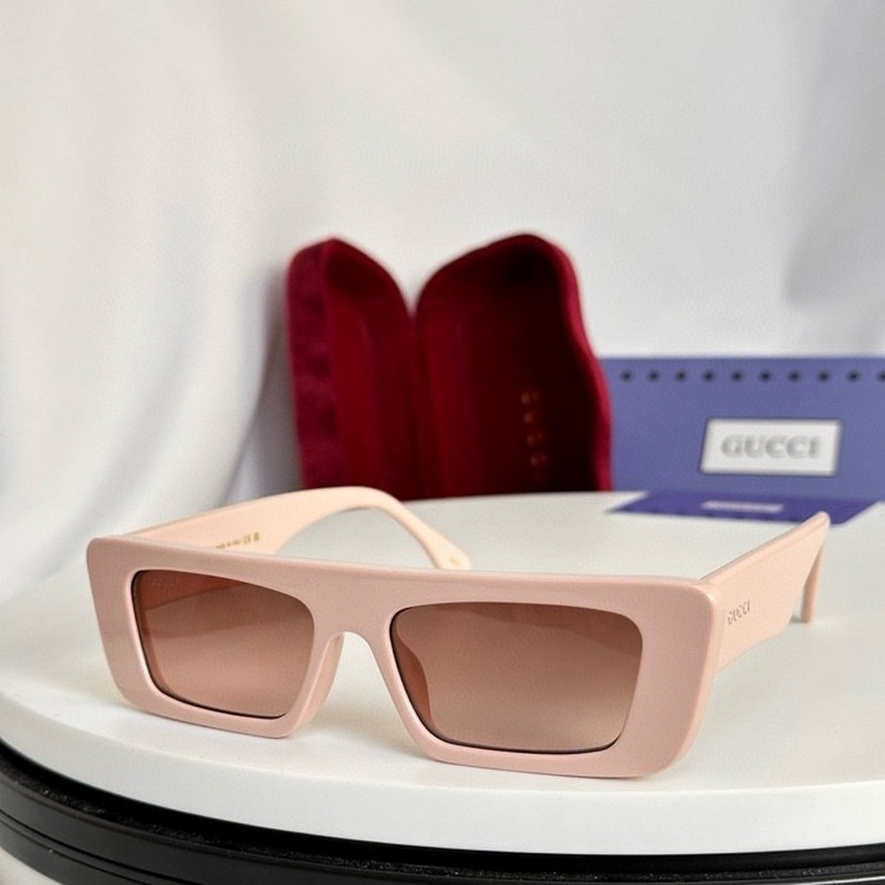 Gucci Sunglasses 260